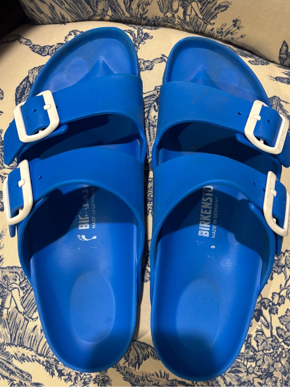 TWO PAIR of Birkenstock Arizona Essentials size 39 (8 1/2) - Picture 6 of 8